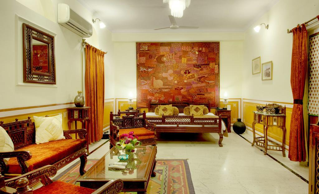 Hari Mahal Palace By Pachar Group Джайпур Екстериор снимка